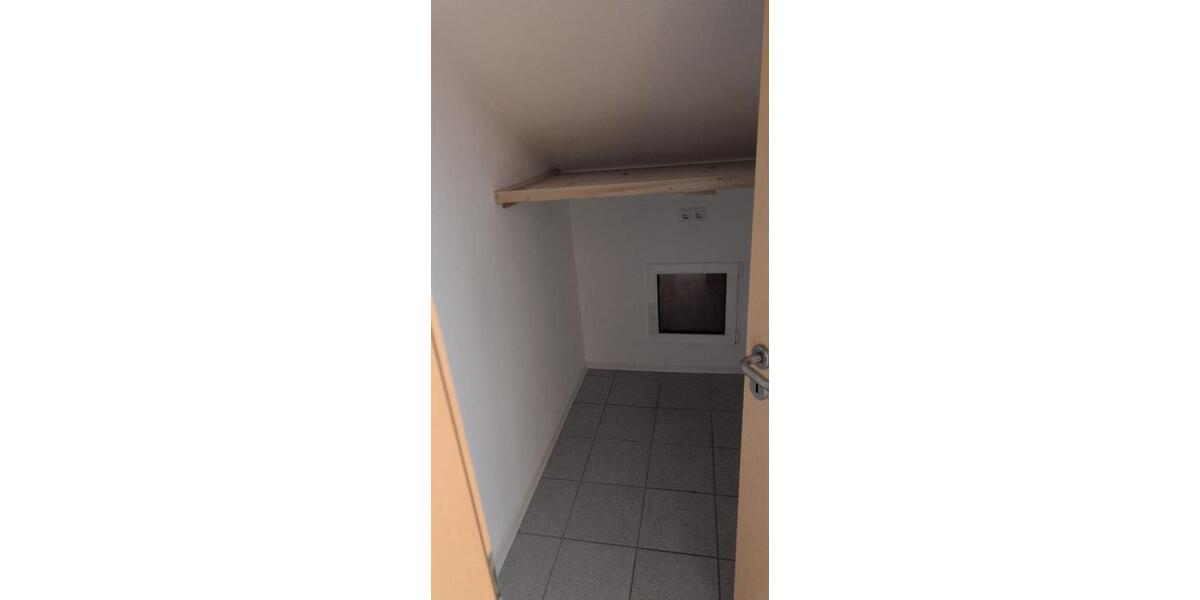 unsere schöne, moderne 3-Zi-DG-Wohnung mit großem Balkon 3 zimmer