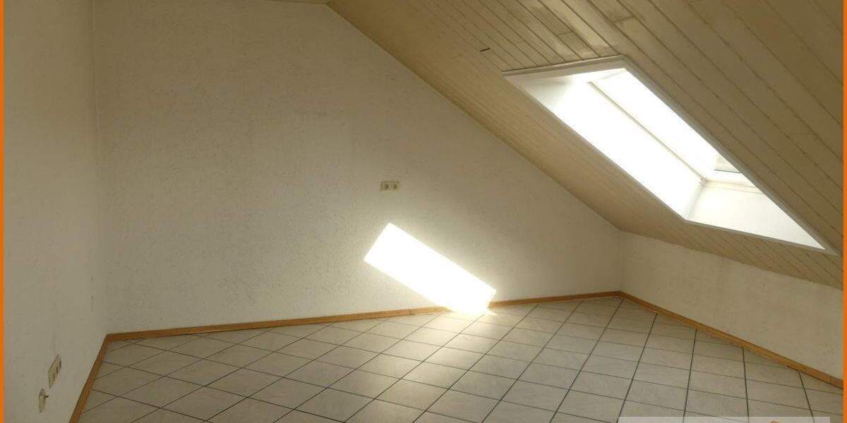 Etagenwohnung Flieden / Stork Stork - 4 Zimmer, 118 m&sup2;, 600&euro; | Angebot:26230920