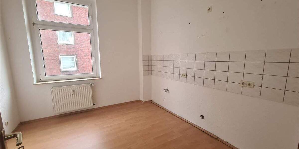 Etagenwohnung Gelsenkirchen Altstadt - 2 Zimmer, 67 m&sup2;, 380&euro; | Angebot:23980592