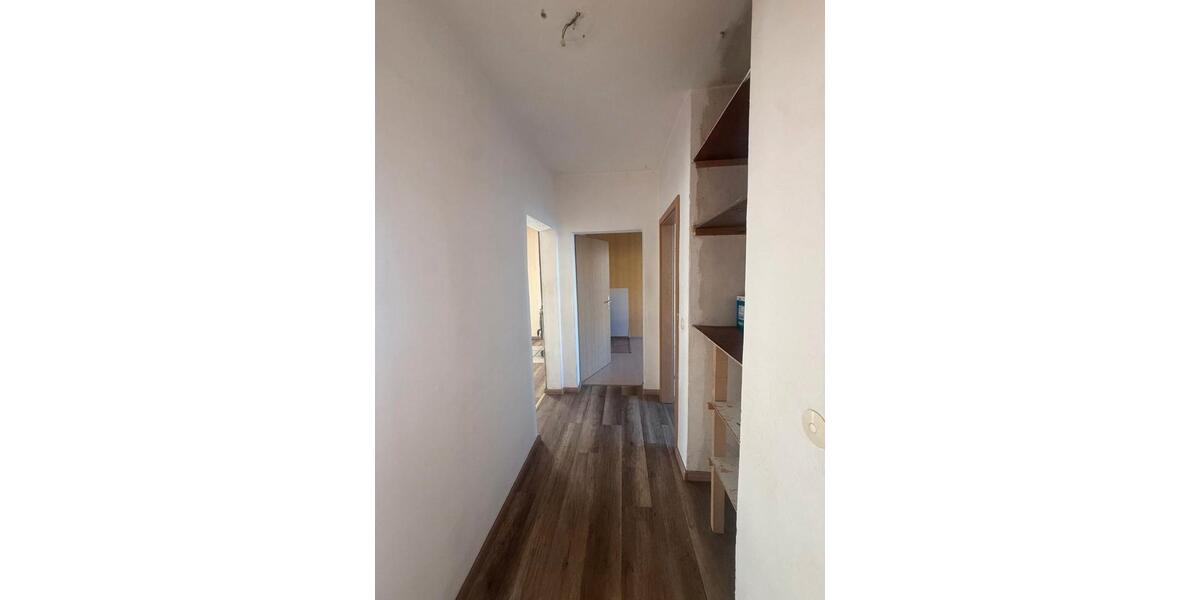 Erdgeschoßwohnung Naumburg (Saale) - 3 Zimmer, 60 m&sup2;, 180&euro; | Angebot:26689262