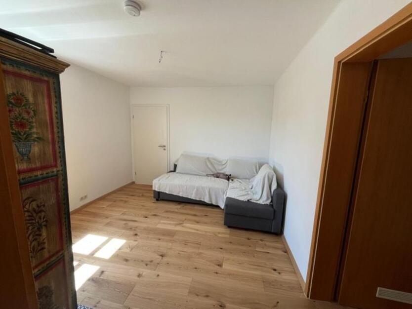 Such Mitbewohnerin für 2er WG zimmer