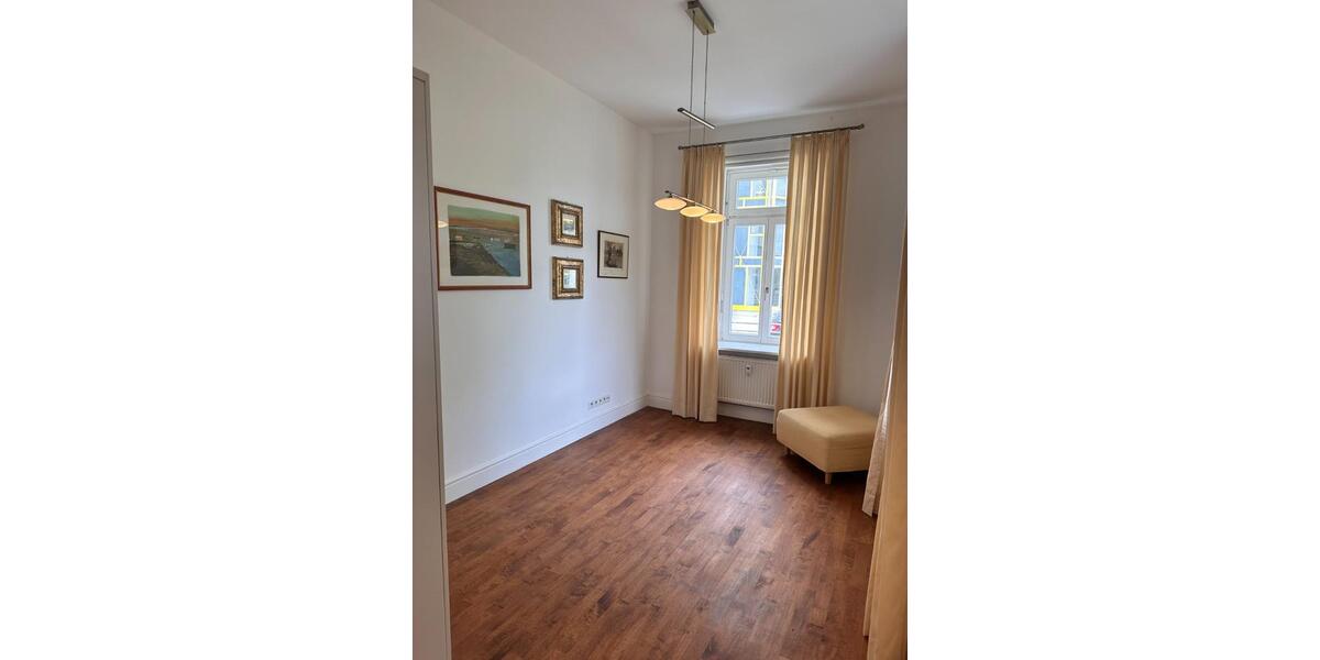 Erdgeschoßwohnung Scheer - 4 Zimmer, 142 m&sup2;, 1.350&euro; | Angebot:24841695