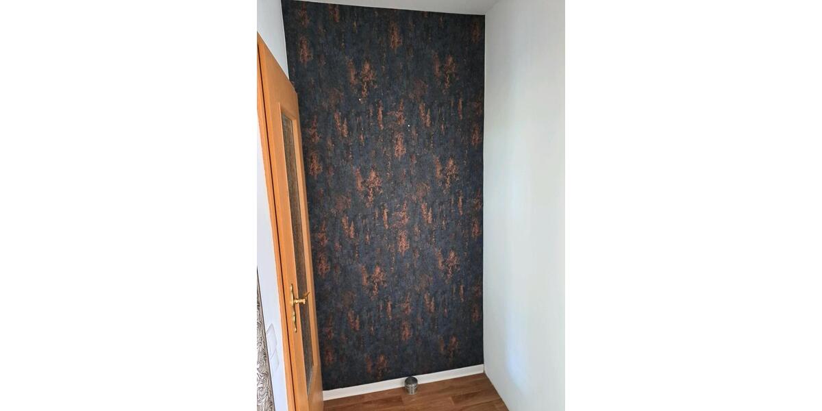 Etagenwohnung Körner - 2 Zimmer, 45 m&sup2;, 270&euro; | Angebot:24558812