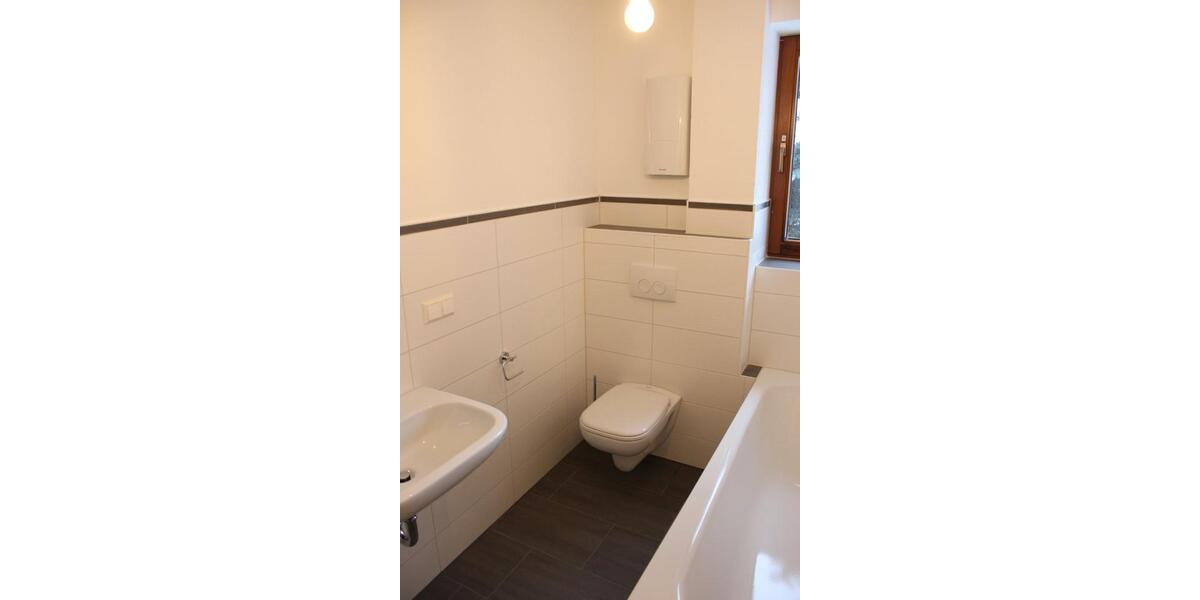 Erdgeschoßwohnung Bischofswerda - 4 Zimmer, 115 m&sup2;, 1.090&euro; | Angebot:26176764