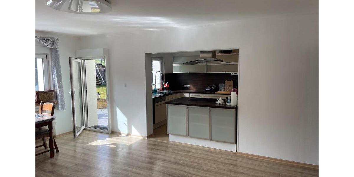 Erdgeschoßwohnung Callbach - 3 Zimmer, 89 m&sup2;, 1.250&euro; | Angebot:25945933