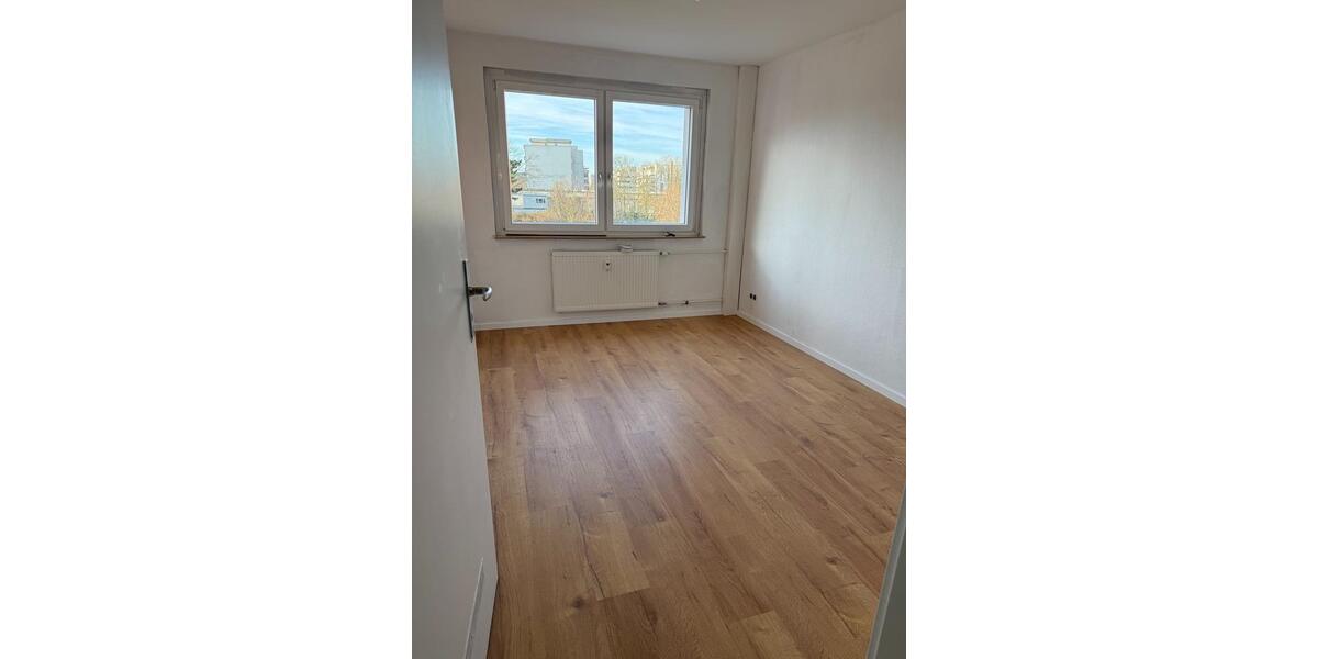 WG-Zimmer in Darmstadt-Mitte–15m² – ab 01.01.20126 1 zimmer