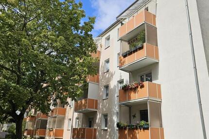 schöne 4-Raum-Wohnung mit Balkon in Halle (Saale) 4 zimmer