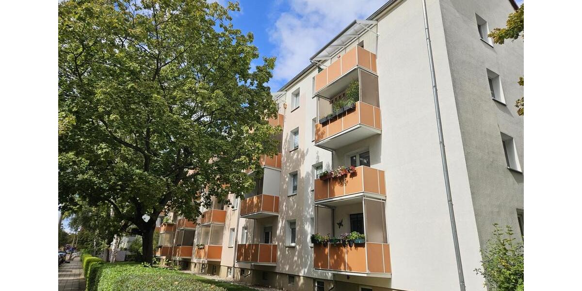 schöne 4-Raum-Wohnung mit Balkon in Halle (Saale) 4 zimmer
