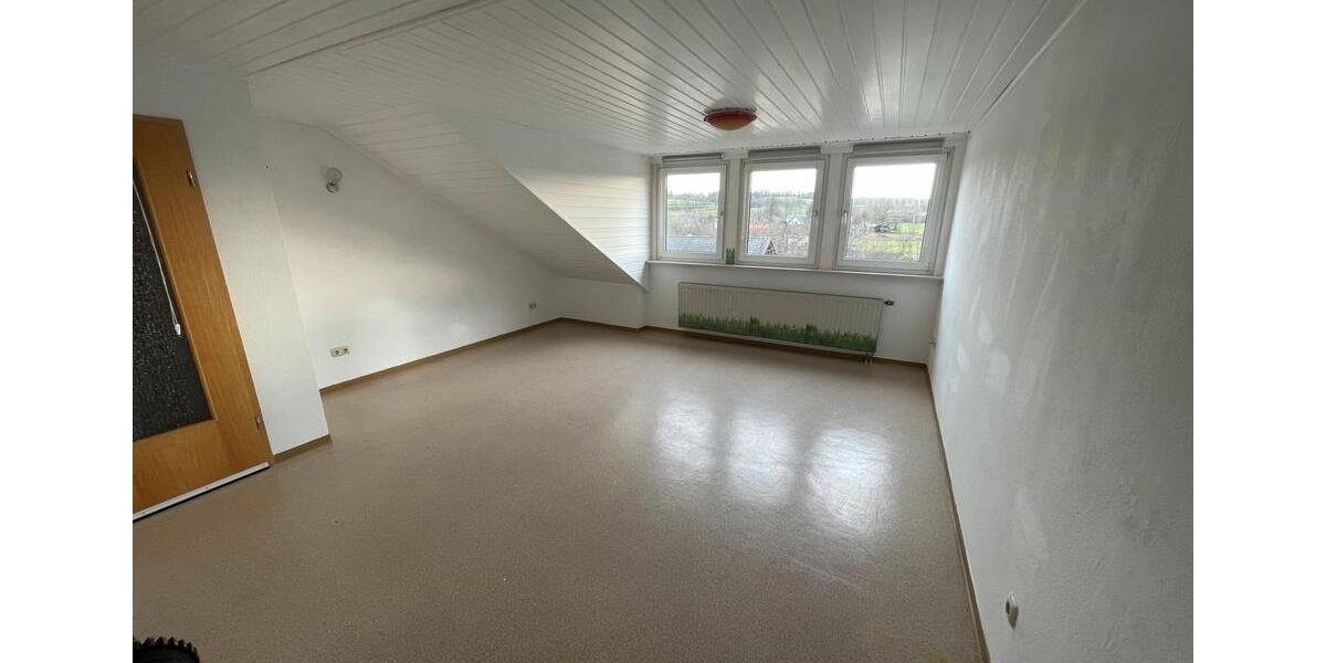 Dachgeschoßwohnung Schotten - 3 Zimmer, 82 m&sup2;, 615&euro; | Angebot:25044820