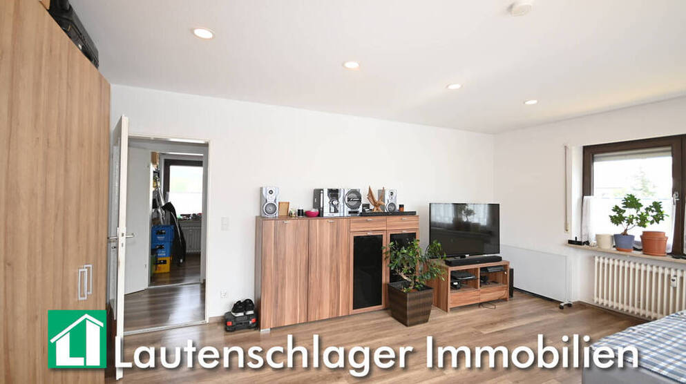 Große 3,5-Zimmer-Wohnung mit Balkon in ruhiger Lage von Mühlhausen