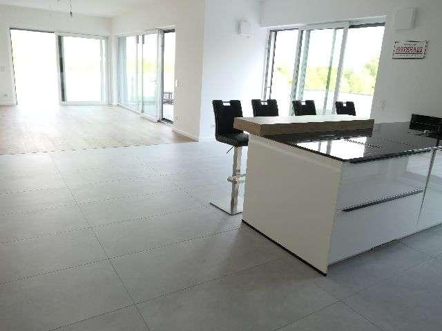 Etagenwohnung Hameln Kernstadt - 2 Zimmer, 136 m&sup2;, 1.760&euro; | Angebot:26670592