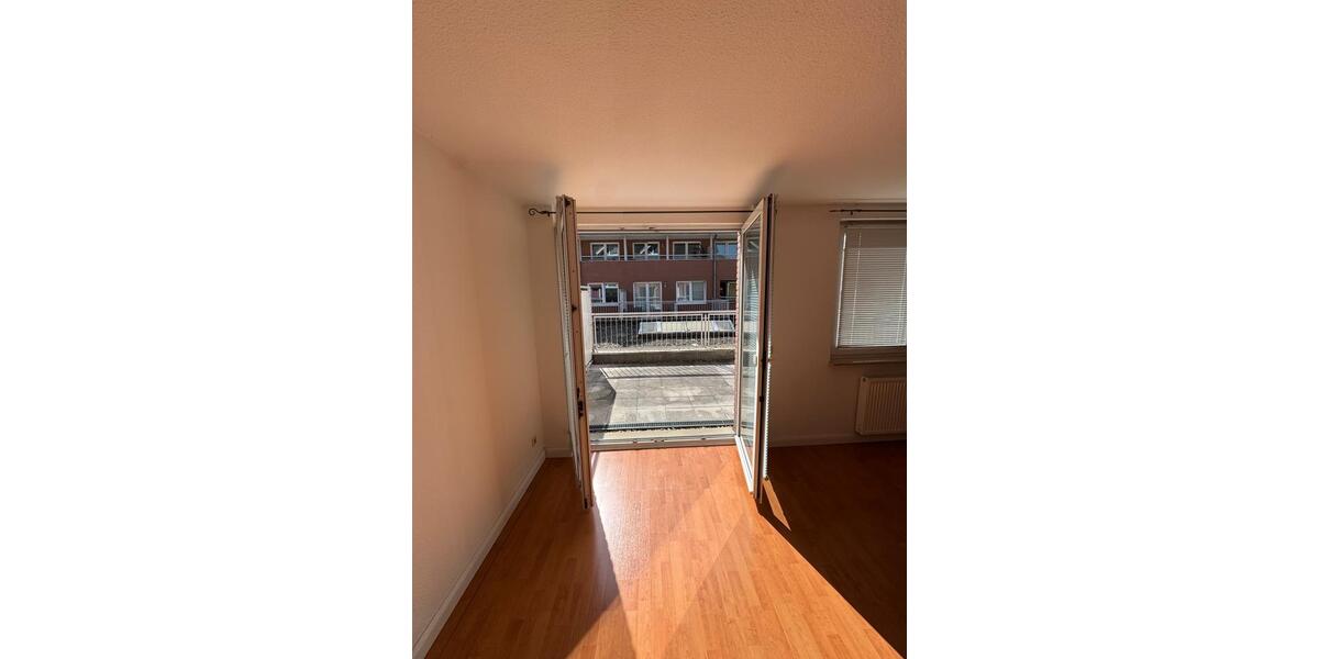 Etagenwohnung Schönefeld - 1 Zimmer, 54 m&sup2;, 1.200&euro; | Angebot:26705116