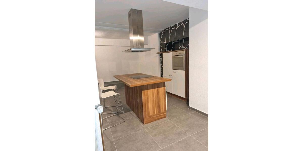 Etagenwohnung Waldalgesheim - 3 Zimmer, 128 m&sup2;, 1.050&euro; | Angebot:26214801