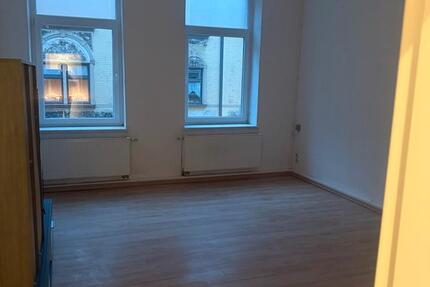 Wohnung Schneeberg - 3 Zimmer, 75 m&sup2;, 350&euro; | Angebot:24543833