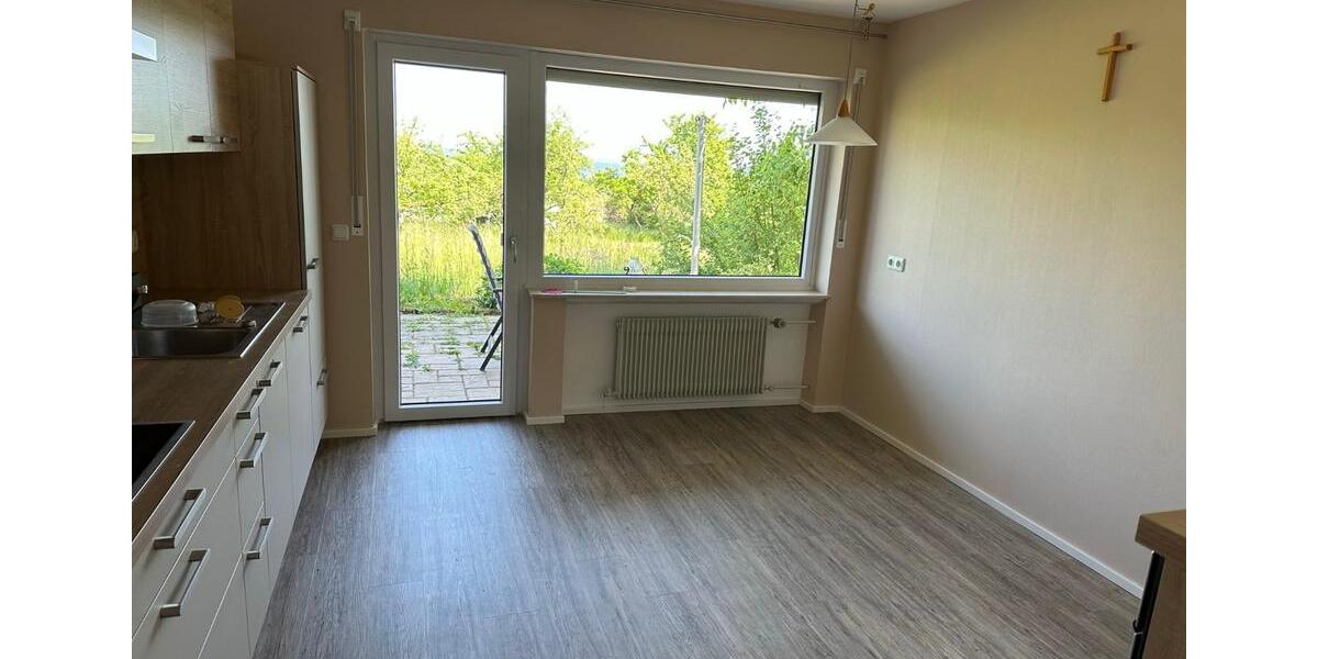 Etagenwohnung Neustadt am Main - 3 Zimmer, 83 m&sup2;, 650&euro; | Angebot:25257444