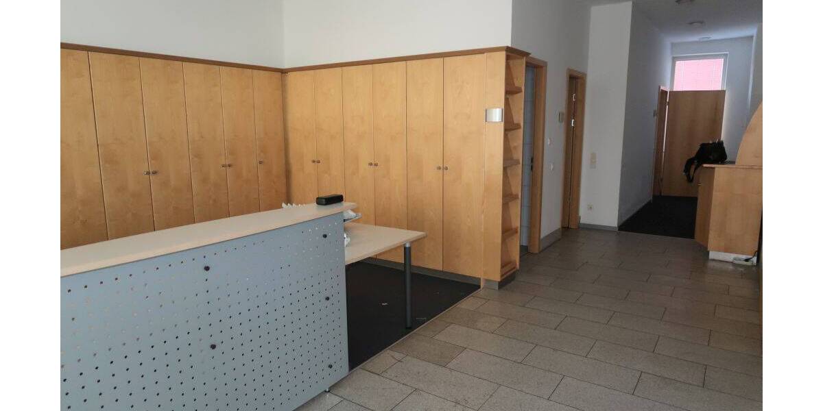 Gewerbeobjekt Geisenhausen - 5 Zimmer, 1.400&euro; | Angebot:25667283