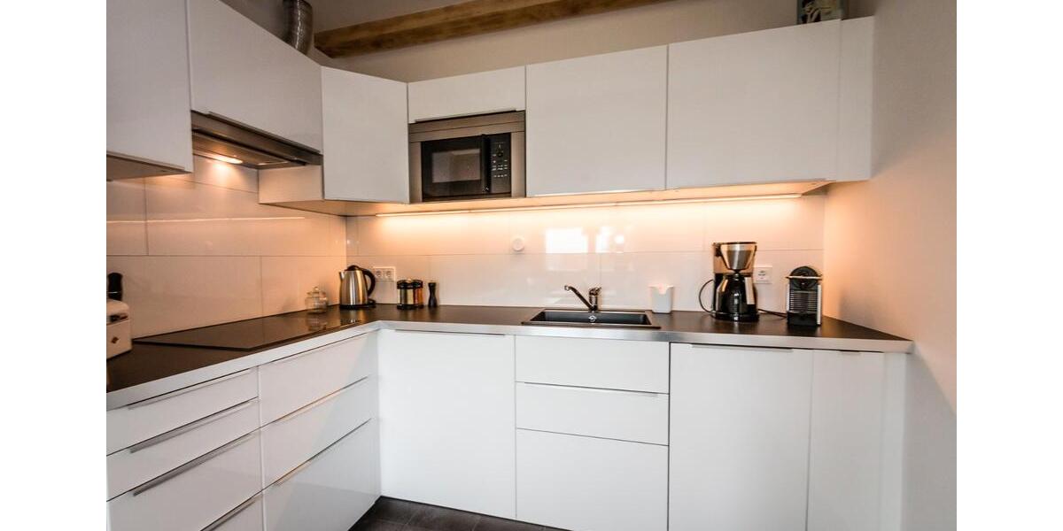 Dachgeschoßwohnung Wiesbaden Bierstadt - 2 Zimmer, 63 m&sup2;, 870&euro; | Angebot:26004080