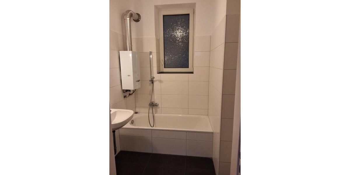 Etagenwohnung Duisburg Duisburg-Mitte - 5 Zimmer, 155 m&sup2;, 1.130&euro; | Angebot:23877166