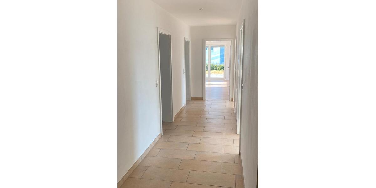 Erdgeschoßwohnung Kemnath - 4 Zimmer, 114 m&sup2;, 1.350&euro; | Angebot:26340120