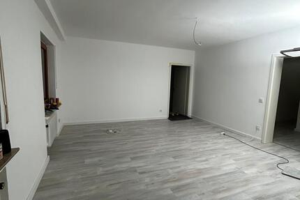 Wohnung Siegen - 2 Zimmer, 75 m&sup2;, 700&euro; | Angebot:24836694