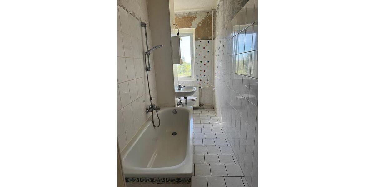 Etagenwohnung Borna - 4 Zimmer, 86 m&sup2;, 398&euro; | Angebot:26649293