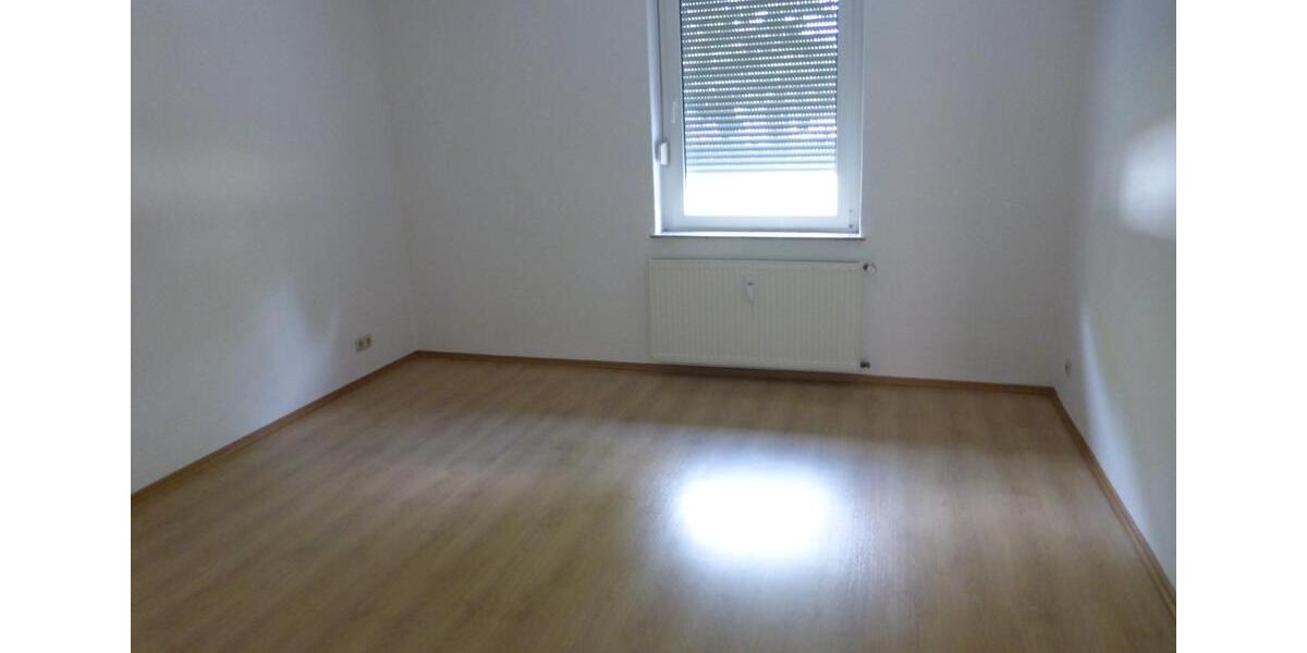 Erdgeschoßwohnung Dessau-Roßlau Dessau - 3 Zimmer, 76 m&sup2;, 494&euro; | Angebot:25791146