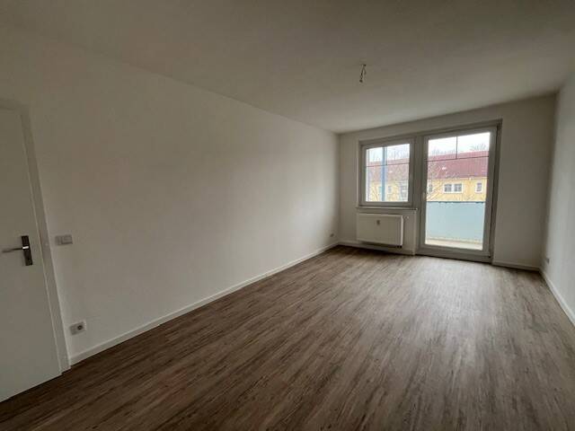 Etagenwohnung Zwickau Eckersbach - 4 Zimmer, 75 m&sup2;, 540&euro; | Angebot:26189641