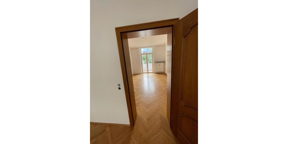 Etagenwohnung Wuppertal Elberfeld - 4 Zimmer, 98 m&sup2;, 1.265&euro; | Angebot:26519004