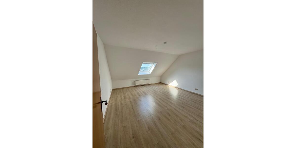 Dachgeschoßwohnung Göttingen Oststadt - 2.5 Zimmer, 73 m&sup2;, 650&euro; | Angebot:25960201