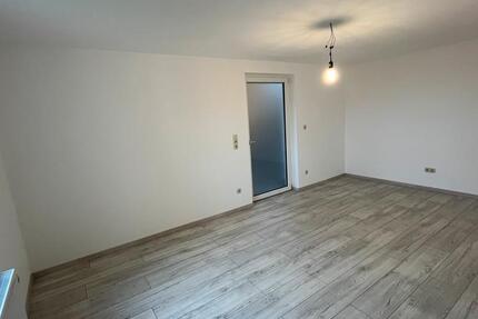 Wohnung Oberviechtach - 4 Zimmer, 86 m&sup2;, 700&euro; | Angebot:26025724
