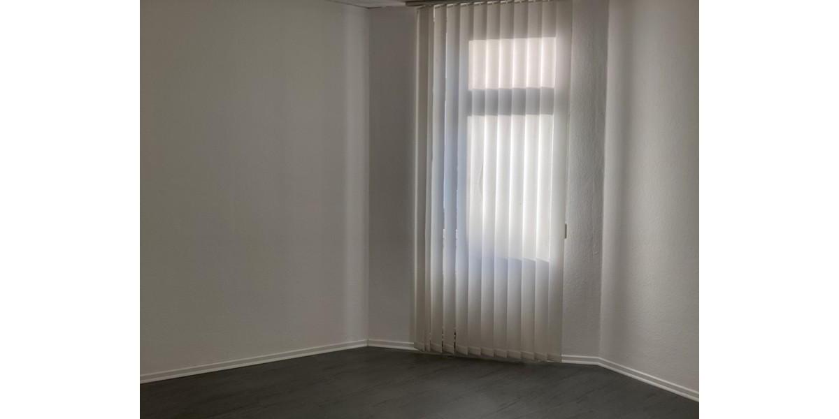 Gewerbeeinheit - 180 m² - im Erdgeschoss zu vermieten! zimmer