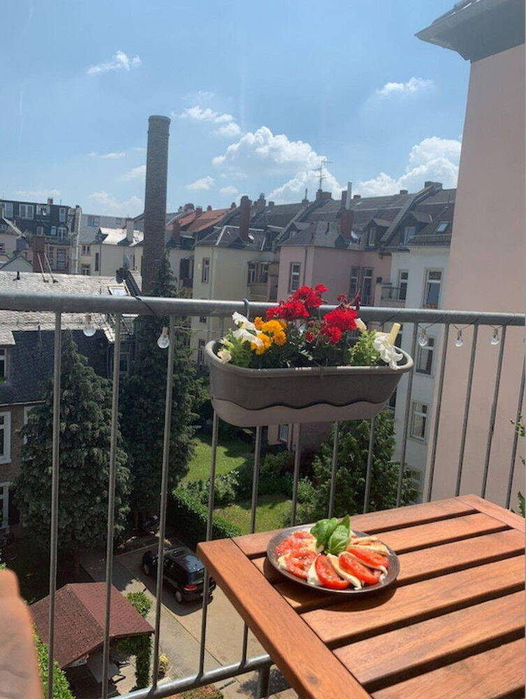 ALL INCLUSIV! Großes möbliertes 2 Zimmer Wohnung direkt am Friedberger Platz