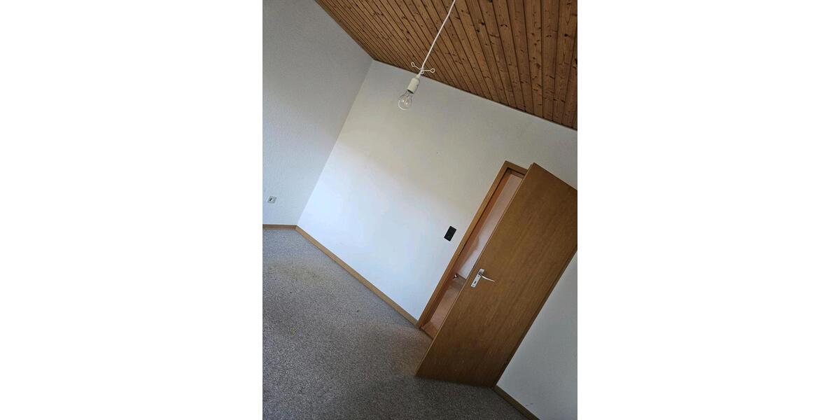 Erdgeschoßwohnung Wilnsdorf - 2 Zimmer, 73 m&sup2;, 700&euro; | Angebot:26446759