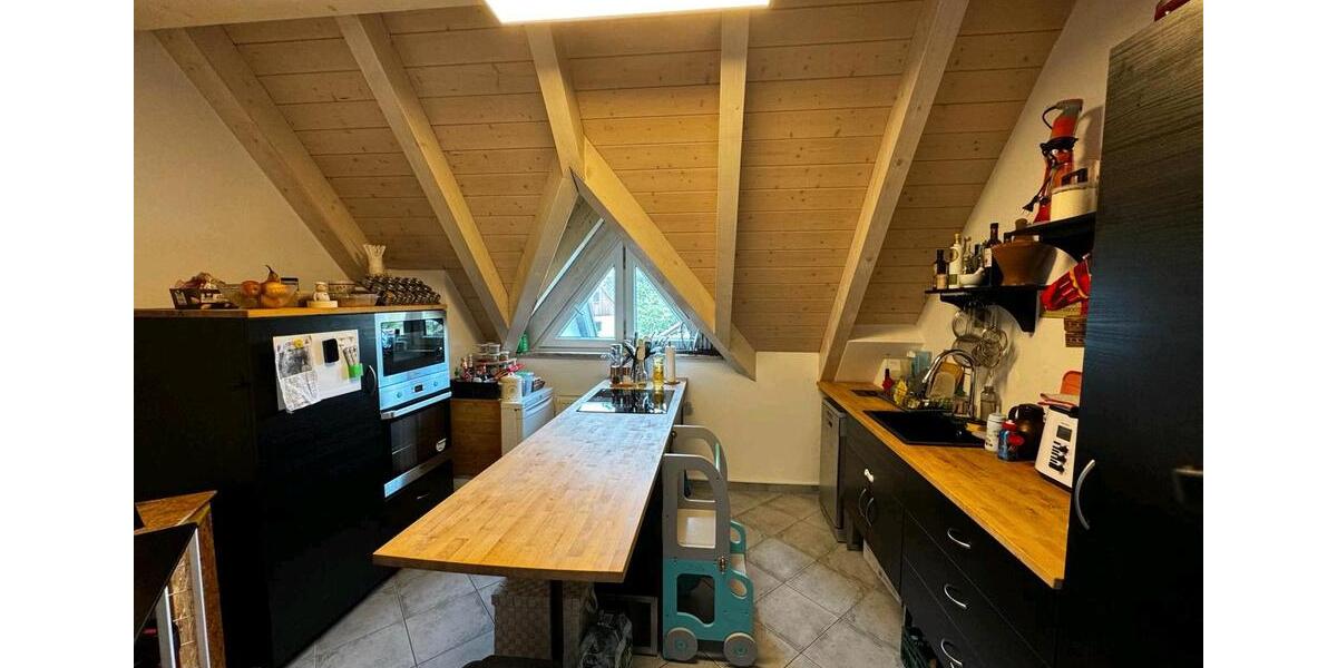 Dachgeschoßwohnung Velburg - 4 Zimmer, 105 m&sup2;, 840&euro; | Angebot:26050543