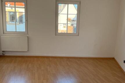 Wohnung Landau in der Pfalz - 5 Zimmer, 125 m&sup2;, 1.200&euro; | Angebot:24467106