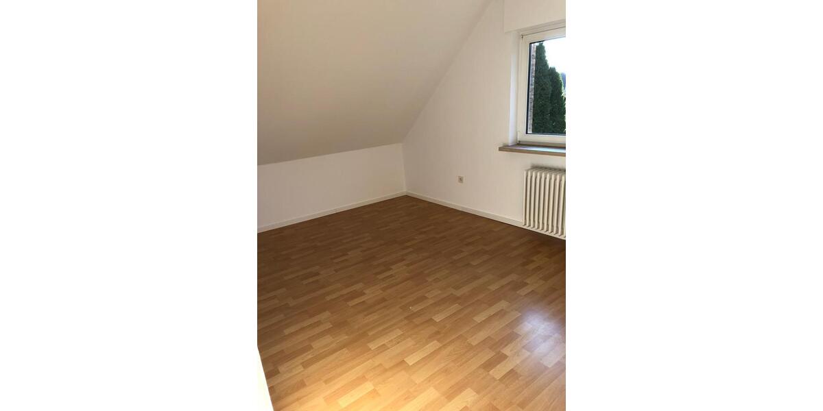 Etagenwohnung Saterland - 2 Zimmer, 85 m&sup2;, 645&euro; | Angebot:26644656