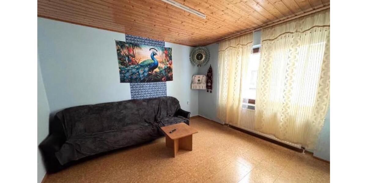 Etagenwohnung Schönwald - 6 Zimmer, 120 m&sup2;, 1.020&euro; | Angebot:26694036