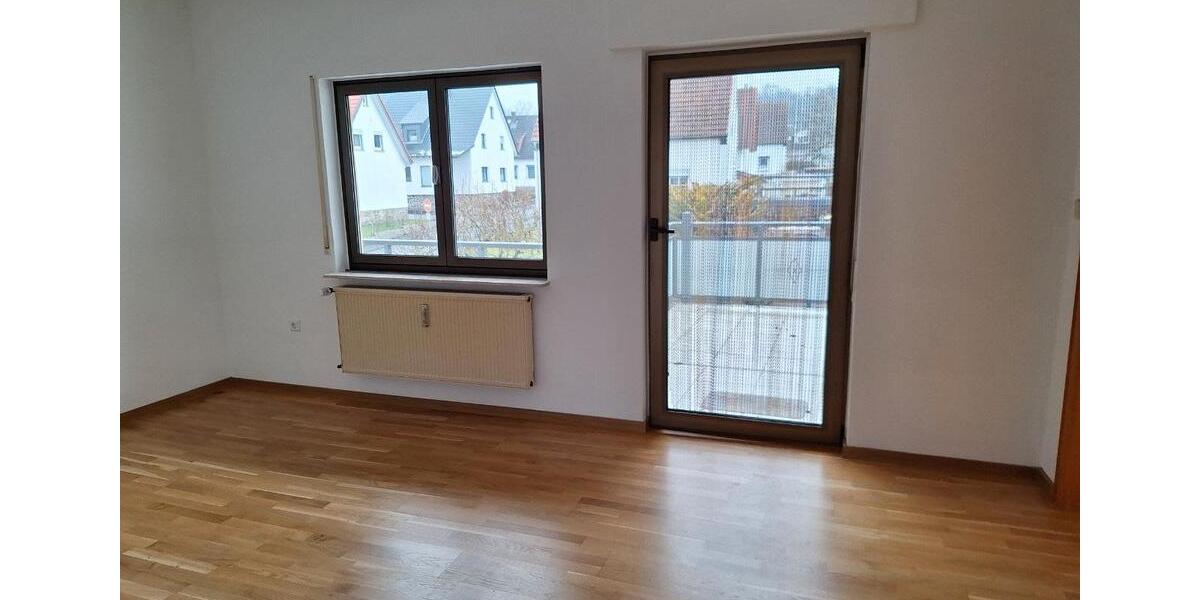 Etagenwohnung Solms - 3.5 Zimmer, 125 m&sup2;, 1.100&euro; | Angebot:26194633