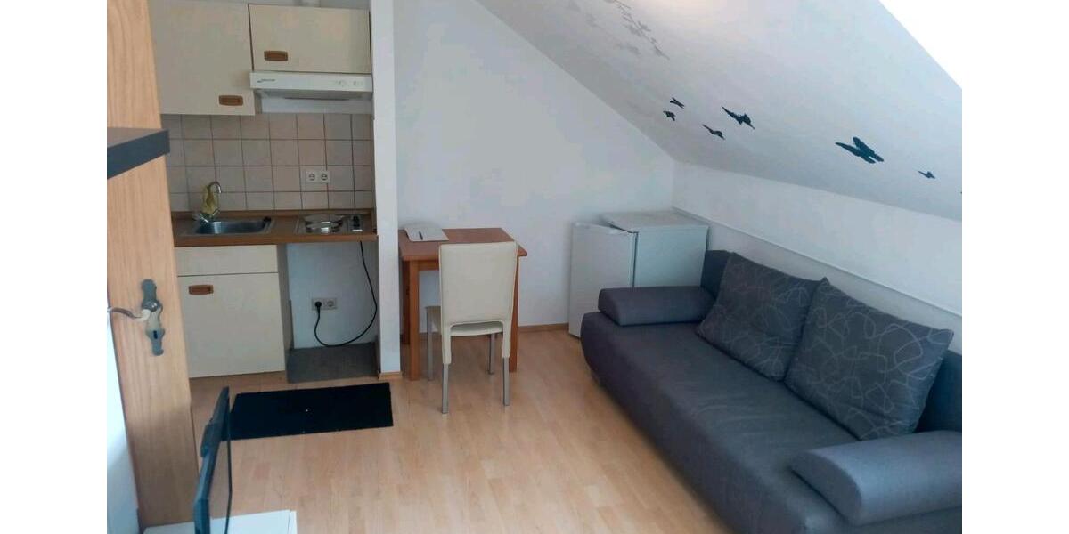 Dachgeschoßwohnung Bad Griesbach im Rottal - 1 Zimmer, 22 m&sup2;, 275&euro; | Angebot:25752213