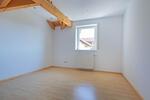 Dachgeschoßwohnung Waldshut-Tiengen Tiengen - 4.5 Zimmer, 110 m&sup2;, 750&euro; | Angebot:26630278