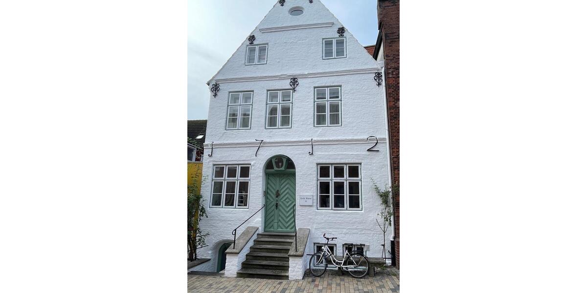 Etagenwohnung Husum - 2 Zimmer, 64 m&sup2;, 605&euro; | Angebot:26687124