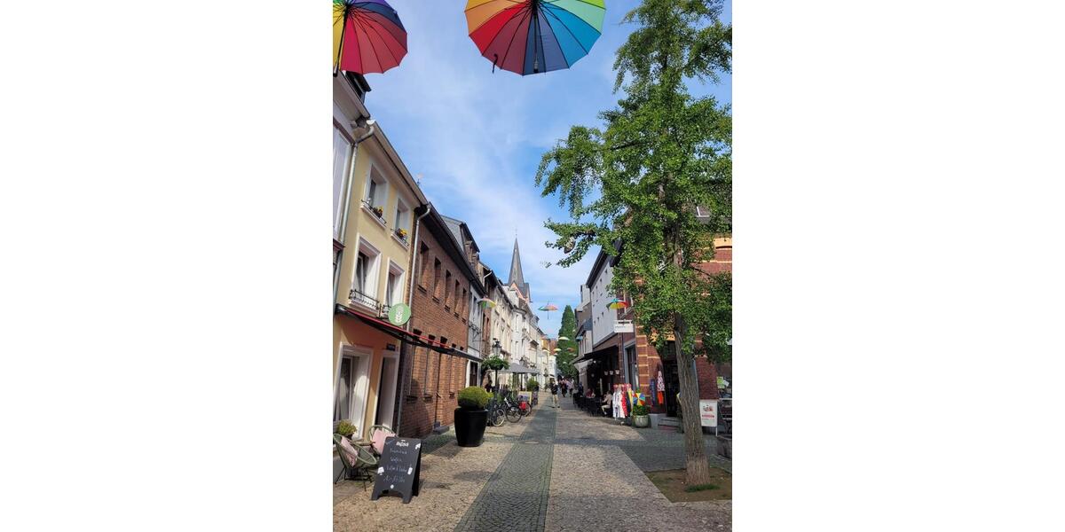 Wohnen auf Zeit Kempen - 3 Zimmer, 130 m&sup2;, 95&euro; | Angebot:24495969