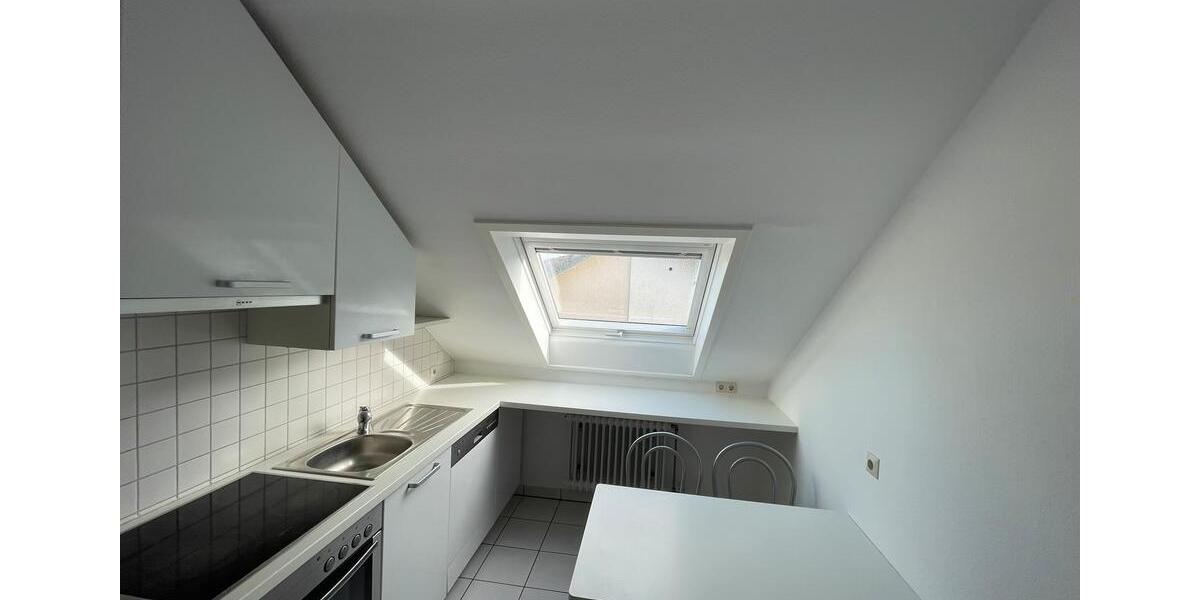 Dachgeschoßwohnung Malsch - 4 Zimmer, 100 m&sup2;, 1.100&euro; | Angebot:26550375