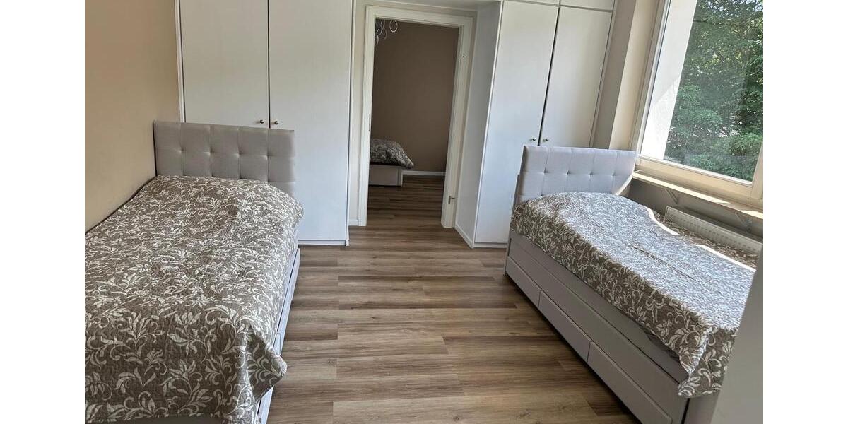 Einfamilienhaus Seevetal - 5 Zimmer, 350 m&sup2;, 2.500&euro; | Angebot:25876035