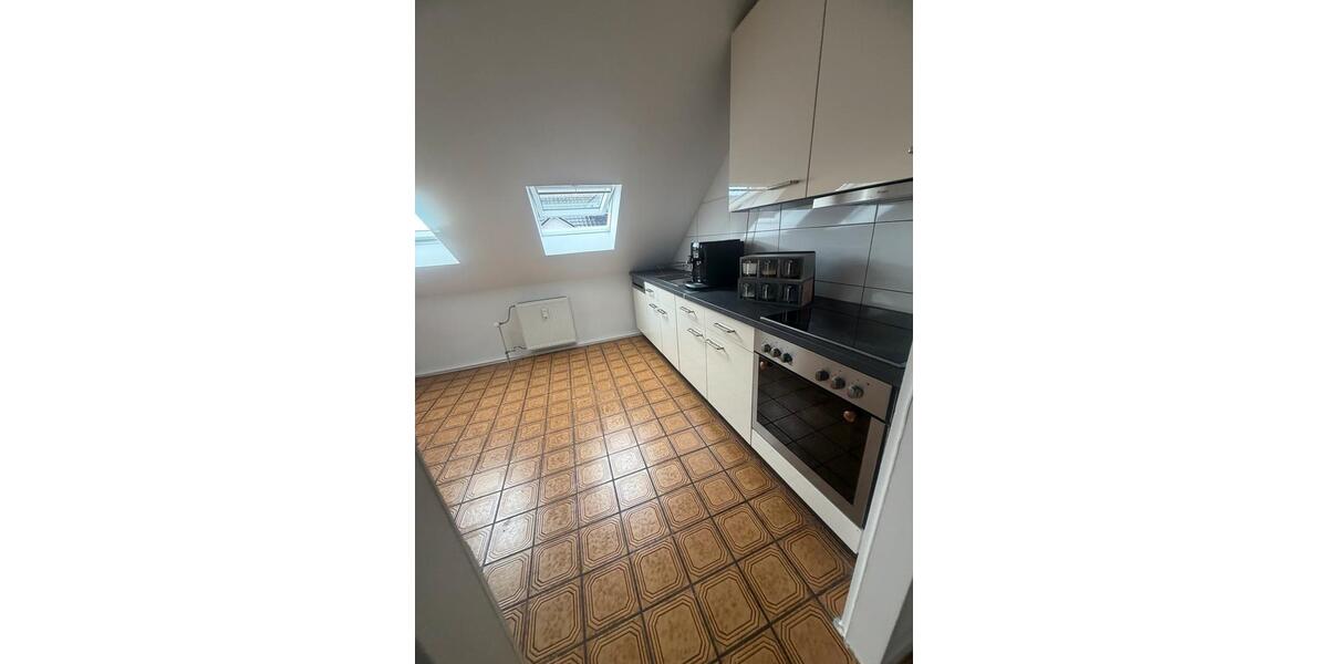Dachgeschoßwohnung Hemsbach - 3 Zimmer, 78 m&sup2;, 930&euro; | Angebot:24755075