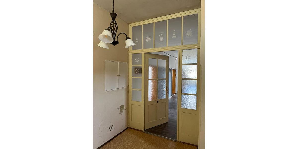 Etagenwohnung Kirchenlamitz Hohenbuch - 5 Zimmer, 136 m&sup2;, 650&euro; | Angebot:24813870