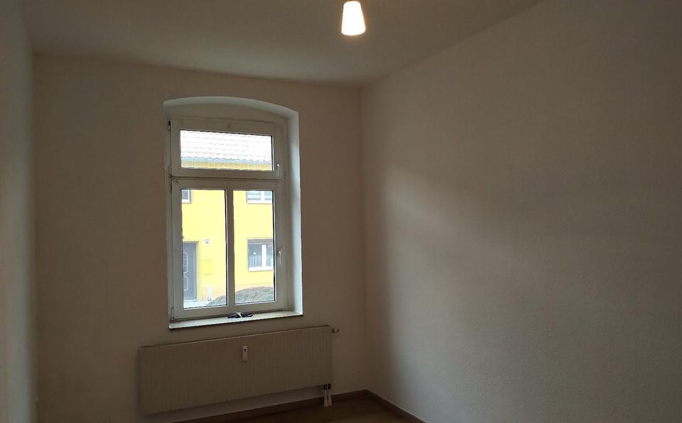 Hochparterre Hohenmölsen - 3 Zimmer, 65 m&sup2;, 429&euro; | Angebot:24591718