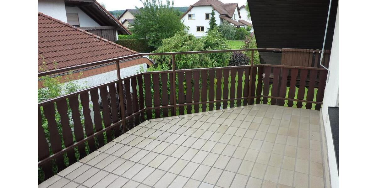 Dachgeschoßwohnung Haßmersheim - 4 Zimmer, 109 m&sup2;, 900&euro; | Angebot:25906945