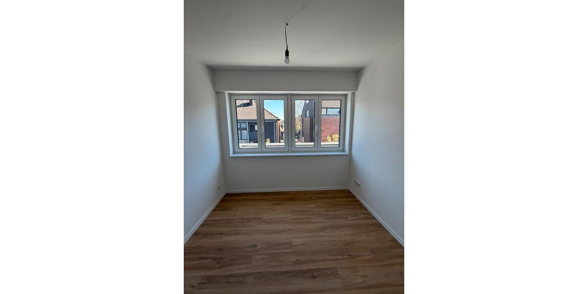 Etagenwohnung Mönchengladbach Süd - 5 Zimmer, 97 m&sup2;, 1.560&euro; | Angebot:26301719