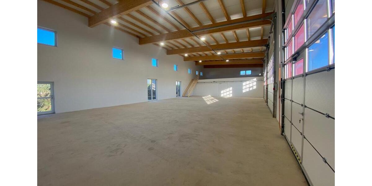 Gewerbeobjekt Hollfeld - 2.800&euro; | Angebot:24735349